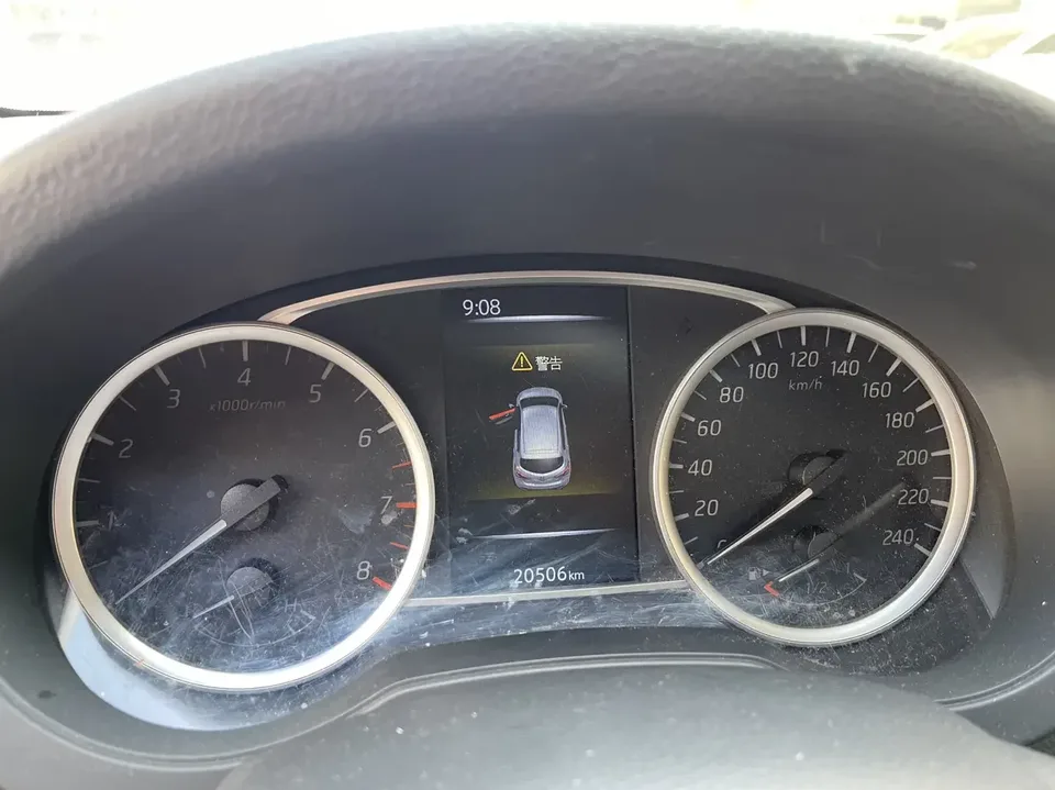 Nissan Tiida Tiida 2021 1.6L CVT Intelligent Travel Edition 2023 — thumbnail 3