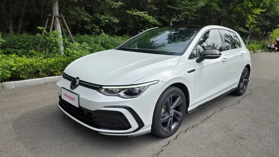 Volkswagen Golf golf 2021 280TSI DSG R-Line 2022 — photo 1, buy with delivery to Moscow