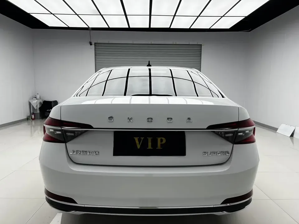 Skoda Superb Speedy 2024 TSI280 DSG Premium Edition 2024 — thumbnail 2
