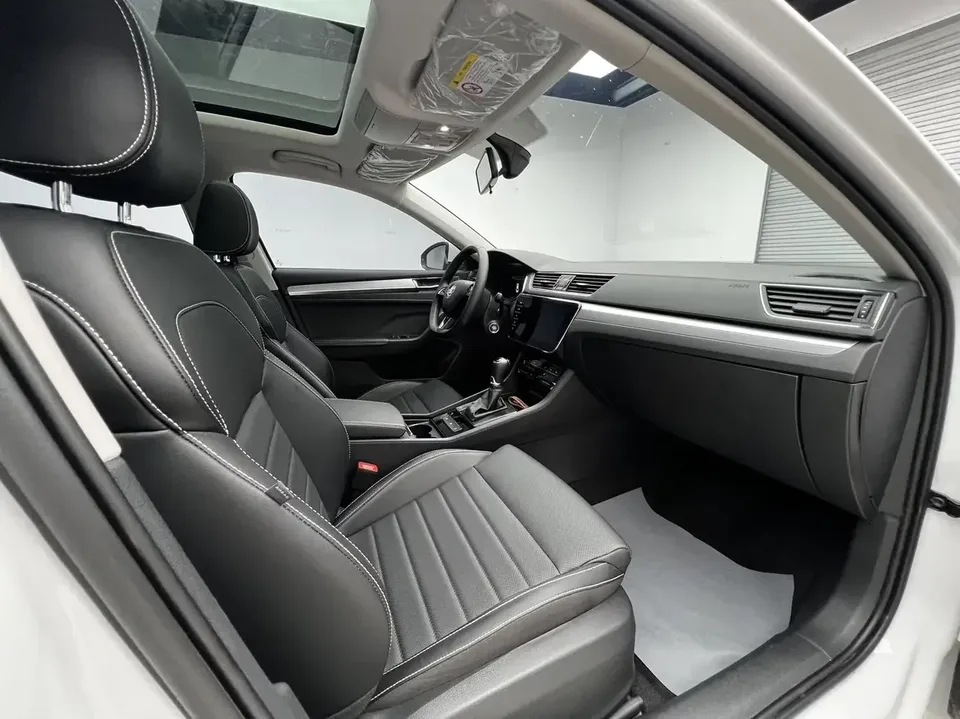 Skoda Superb Speedy 2024 TSI280 DSG Premium Edition 2024 — thumbnail 5