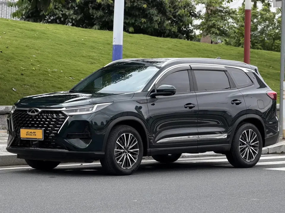Chery Tiggo 8 Pro Tiggo 8 PRO 2025 290T 2WD Deluxe Edition 2025 — фото 1, купить с доставкой в Москву