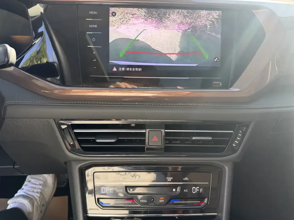 Volkswagen Tharu tuyue 2022 280TSI 2WD Comfort Edition 2022 — thumbnail 3