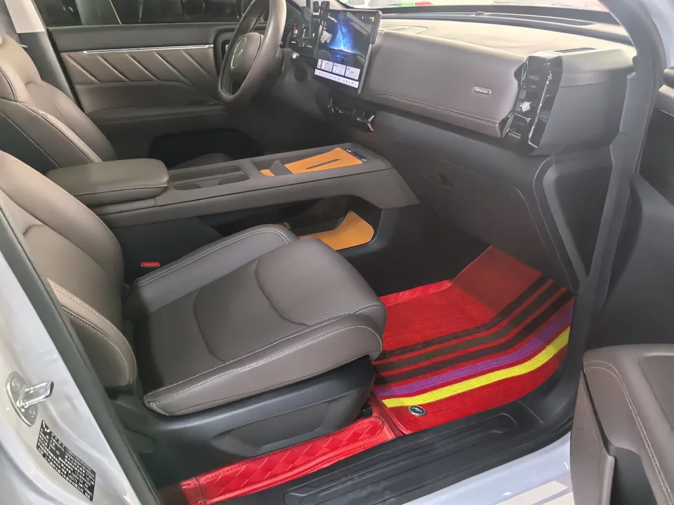 Wuling Starlight 560 PHEV Starlight 560 PHEV 2026 125km Luxury 2026 — thumbnail 5