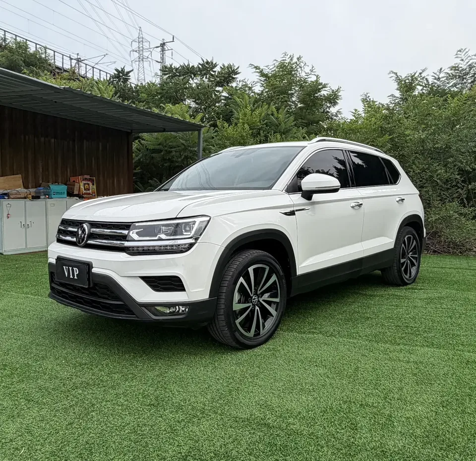Volkswagen Tharu tuyue 2022 280TSI 2WD Deluxe Edition 2022 — photo 1, buy with delivery to Moscow