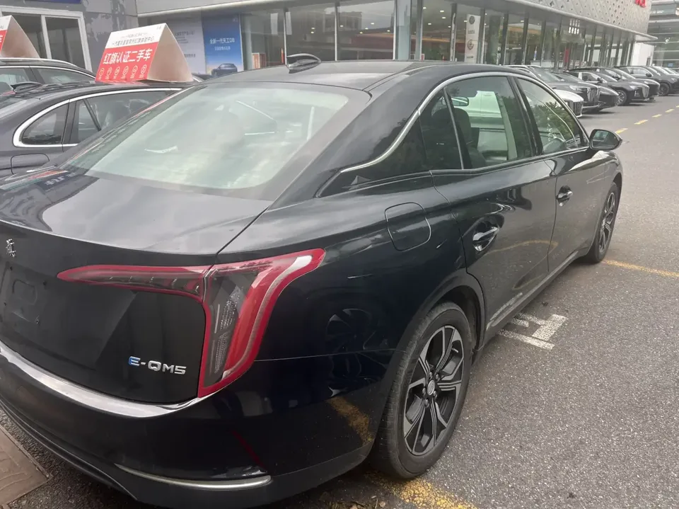 Hongqi E-QM5 Hongqi E-QM5 2023 Basic travel version 2024 — thumbnail 4