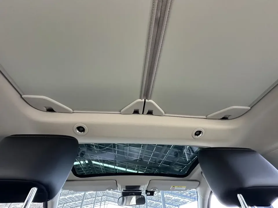 Honda VEZEL Binzhi 2023 1.5L CVT Technology Edition 2023 — thumbnail 3