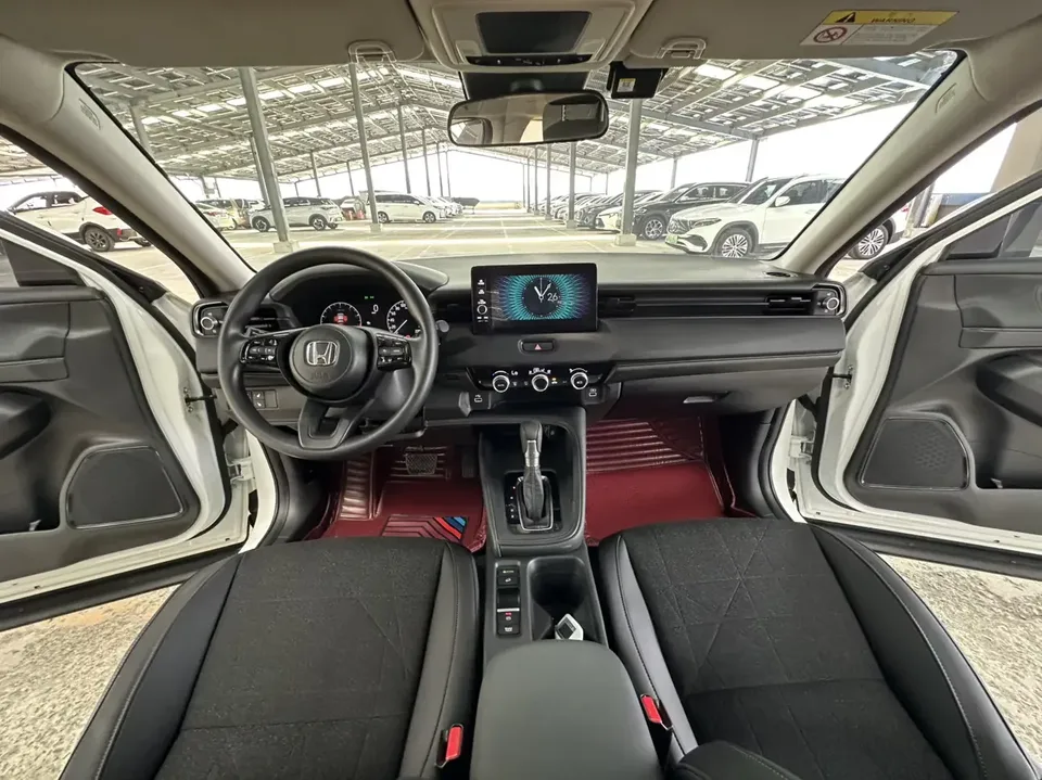 Honda VEZEL Binzhi 2023 1.5L CVT Technology Edition 2023 — thumbnail 4