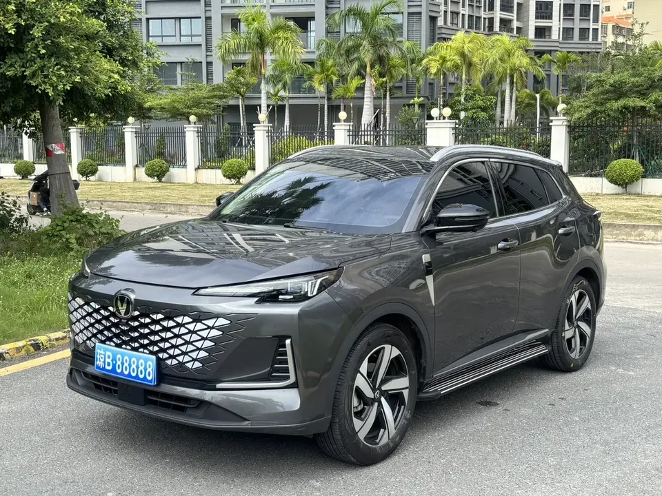 Changan CS55 Plus Changan CS55 PLUS 2024 The third generation 1.5T DCT premium model 2024 — photo 1, buy with delivery to Moscow