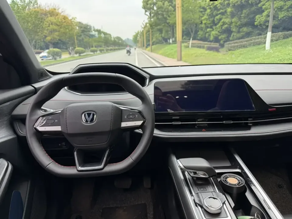 Changan CS55 Plus Changan CS55 PLUS 2024 The third generation 1.5T DCT Excellence 2024 — thumbnail 3