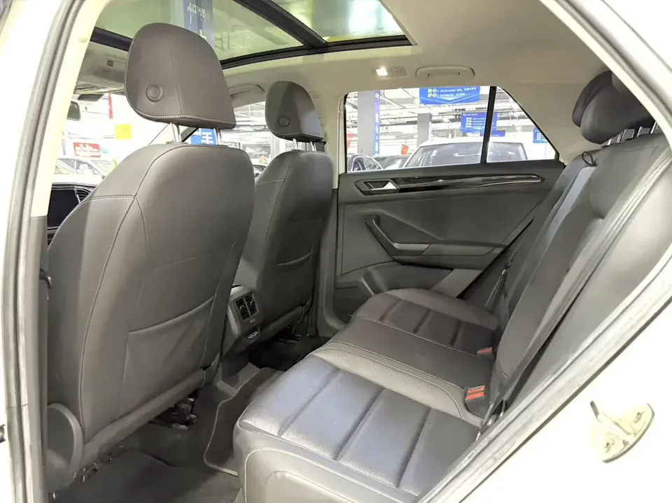 Volkswagen T-Roc TANG 2022 280TSI DSG 2WD R-Line Pro PLUS 2022 — thumbnail 3