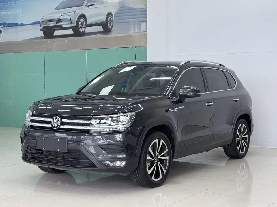 Volkswagen Tharu tuyue 2021 280TSI 2WD Deluxe Edition 2022 — photo 1, buy with delivery to Moscow