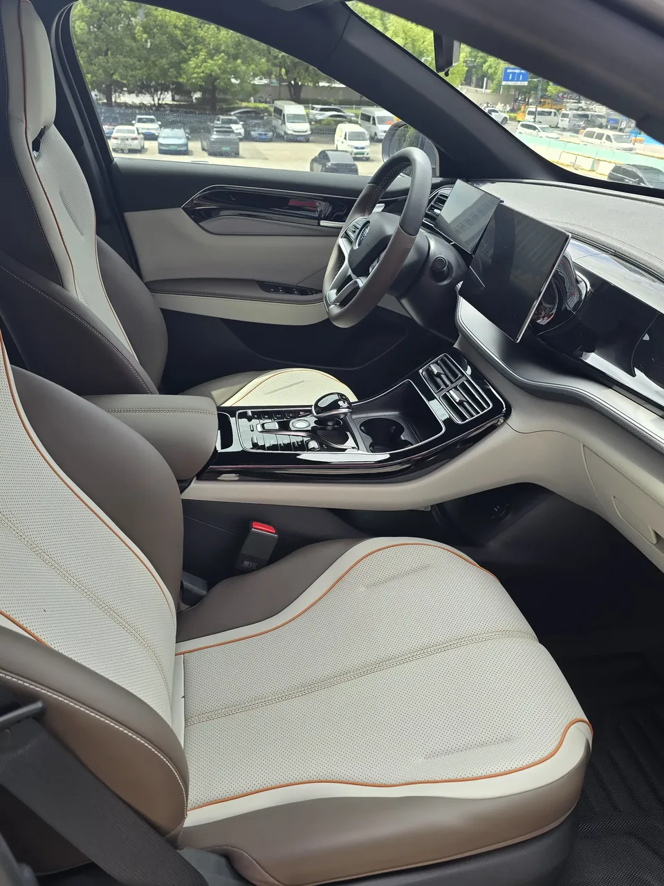 BYD Qin PLUS EV Qin PLUS EV 2024 Honor Edition 420KM Beyond 2024 — thumbnail 3