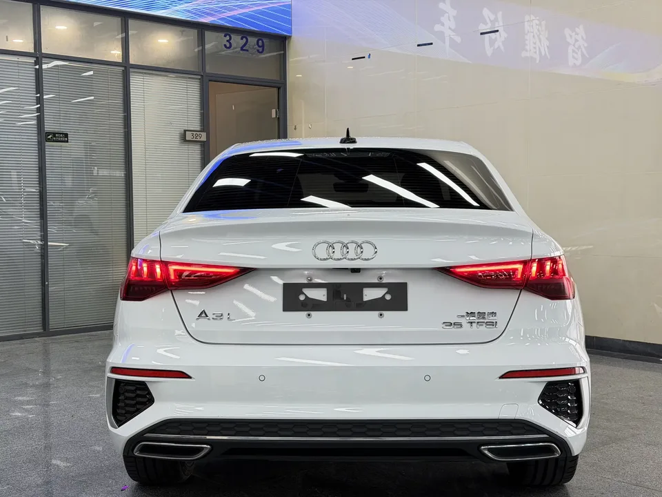 Audi A3 Audi A3 2022 Sportback 35 TFSI Stylish and sporty 2022 — thumbnail 4