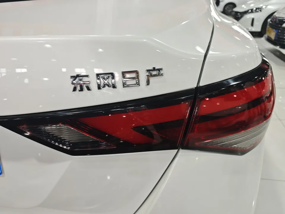 Nissan Sylphy Sylphy 2023 Modified 1.6L CVT Enjoy Edition 2025 — thumbnail 3