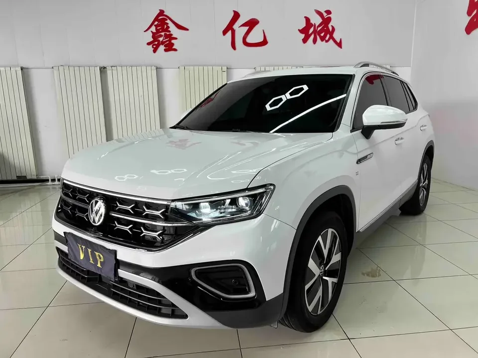 Volkswagen Tayron Tanyue 2023 280TSI 2WD Luxury Plus Advanced Edition 2023 — photo 1, buy with delivery to Moscow