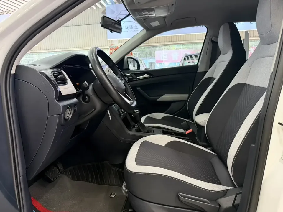Volkswagen Tharu tuyue 2025 New 1.5L Ruijin Edition 2024 — миниатюра 5