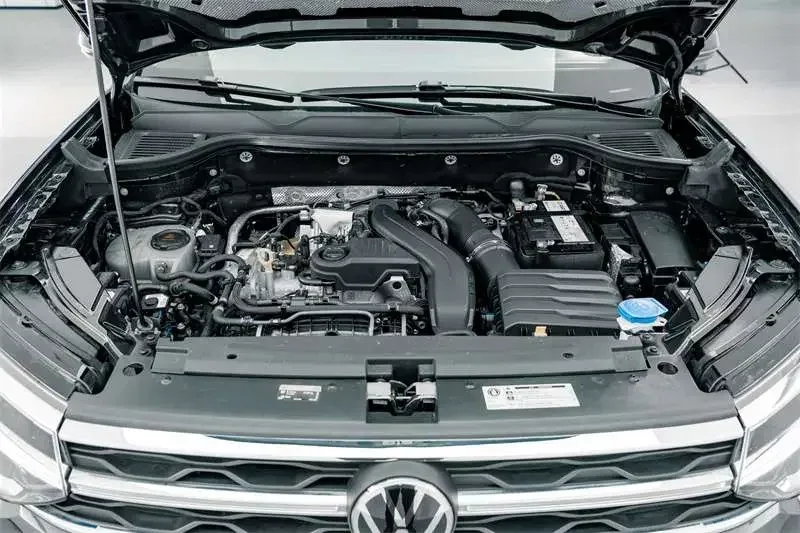 Volkswagen Tharu tuyue 2023 300TSI 2WD Full Moon Edition 2023 — миниатюра 2