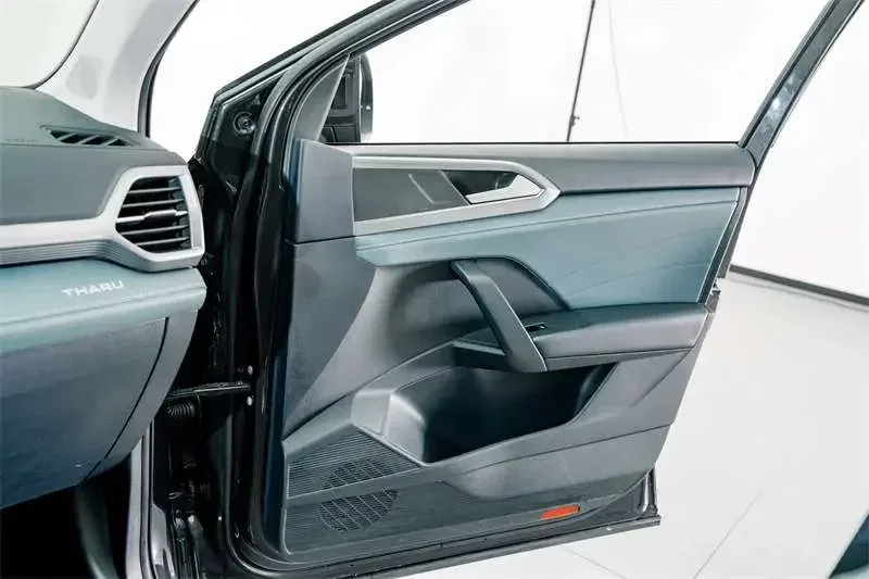 Volkswagen Tharu tuyue 2023 300TSI 2WD Full Moon Edition 2023 — миниатюра 3