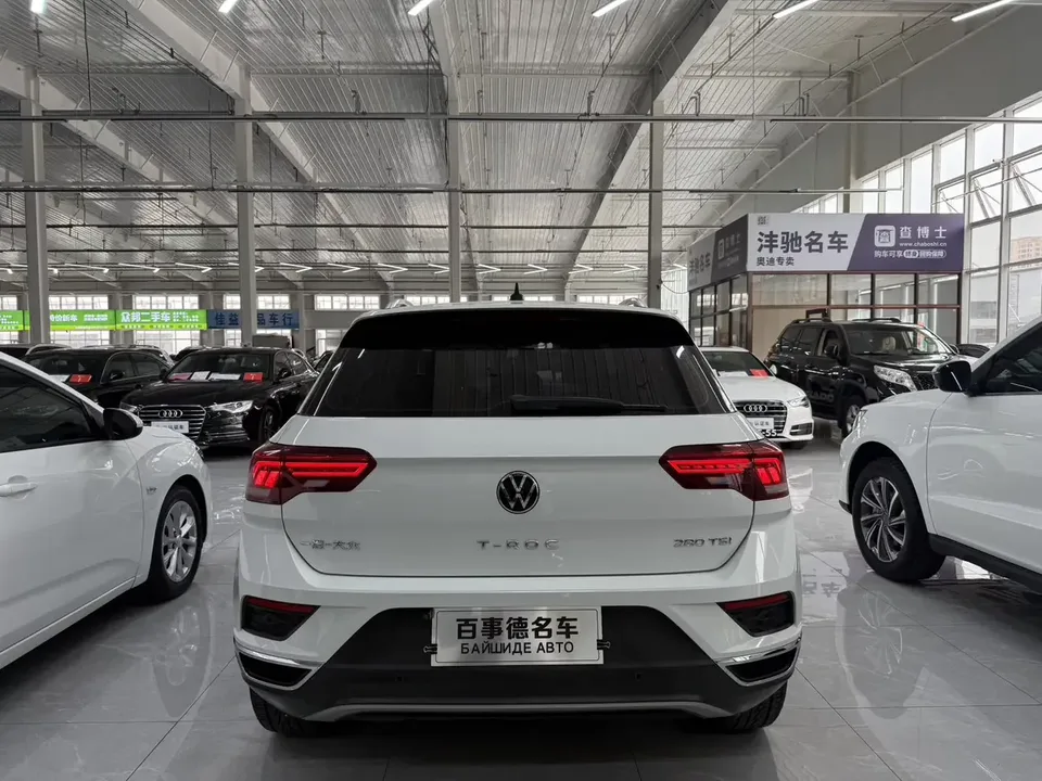 Volkswagen T-Roc TANG 2022 280TSI DSG 2WD Comfort PLUS 2022 — thumbnail 2