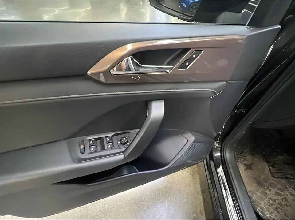 Volkswagen Tharu tuyue 2021 280TSI 2WD Comfort Edition 2022 — thumbnail 5