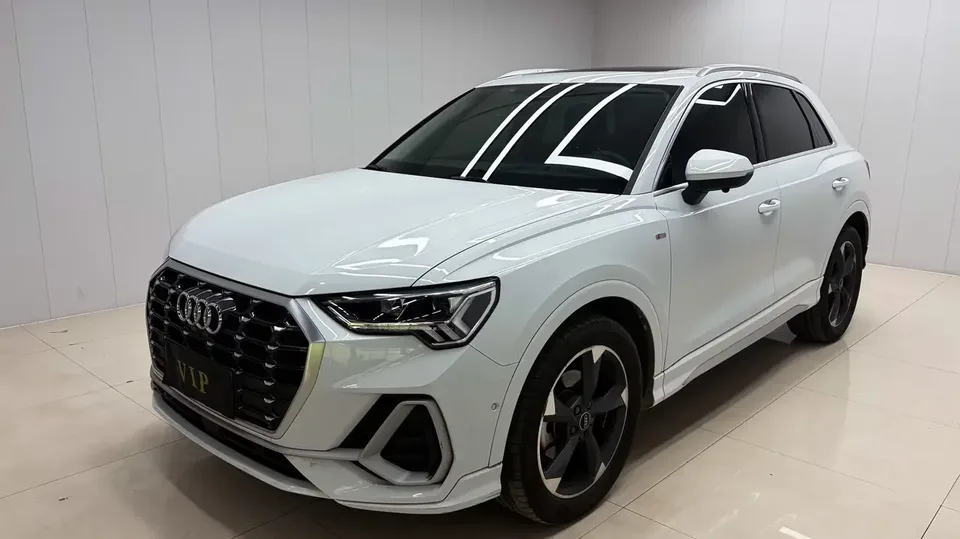 Audi Q3 Audi Q3 2022 35 TFSI Stylish Dynamic 2022 — photo 1, buy with delivery to Moscow