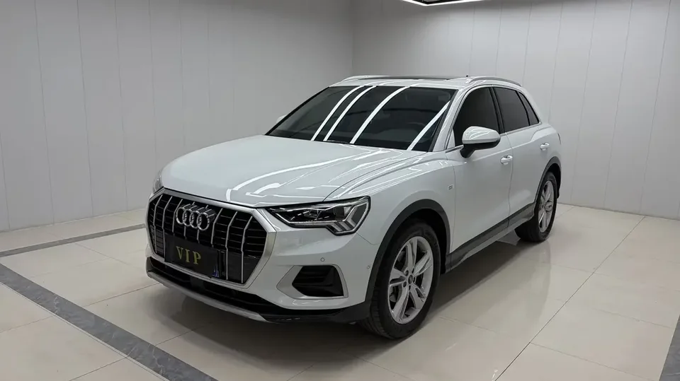 Audi Q3 Audi Q3 2023 35 TFSI Stylish and Elegant 2023 — photo 1, buy with delivery to Moscow