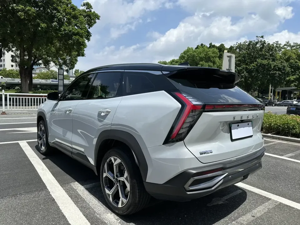 Geely Atlas L Boyue L 2024 1.5TD DCT Premium Edition 2024 — thumbnail 2