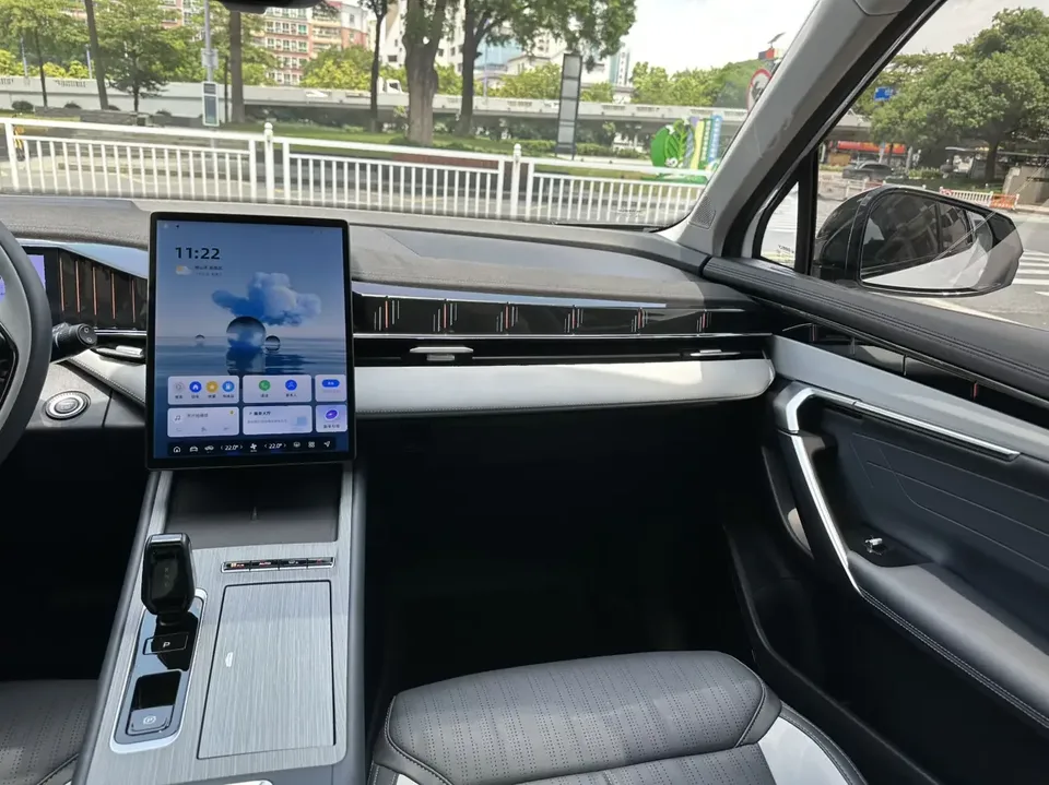 Geely Atlas L Boyue L 2024 1.5TD DCT Premium Edition 2024 — thumbnail 3