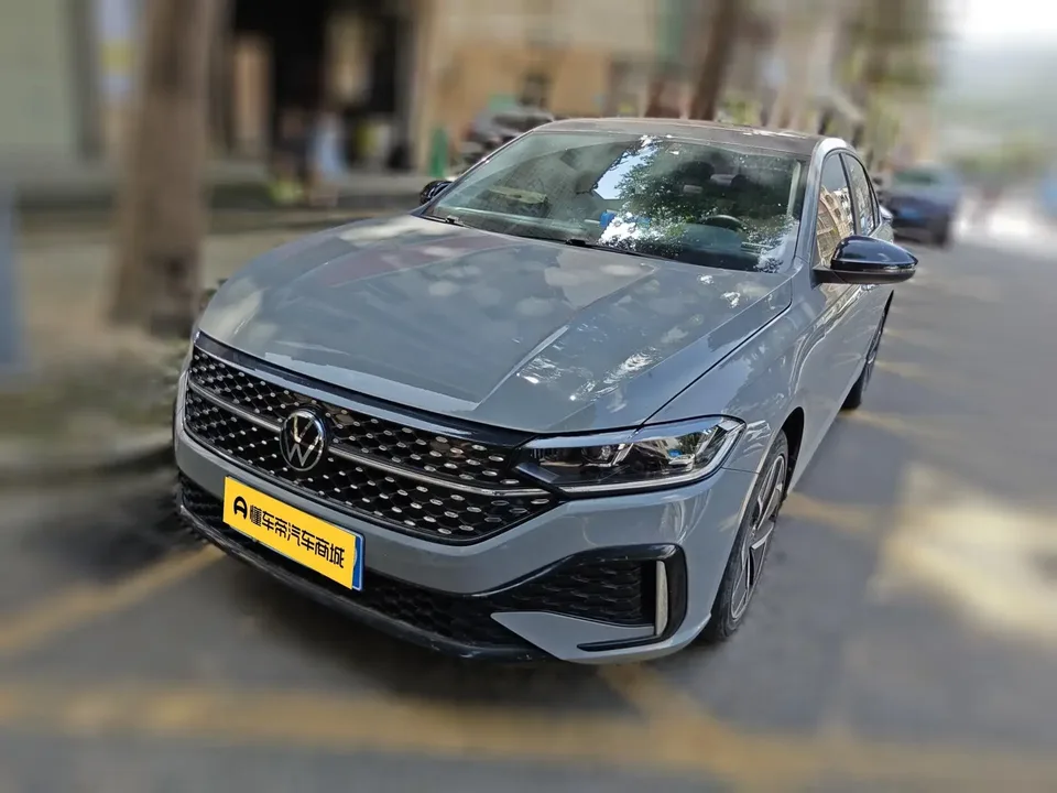 Volkswagen Lavida Lavida 2023 280TSI DSG Starry Sky Edition 2022 — photo 1, buy with delivery to Moscow