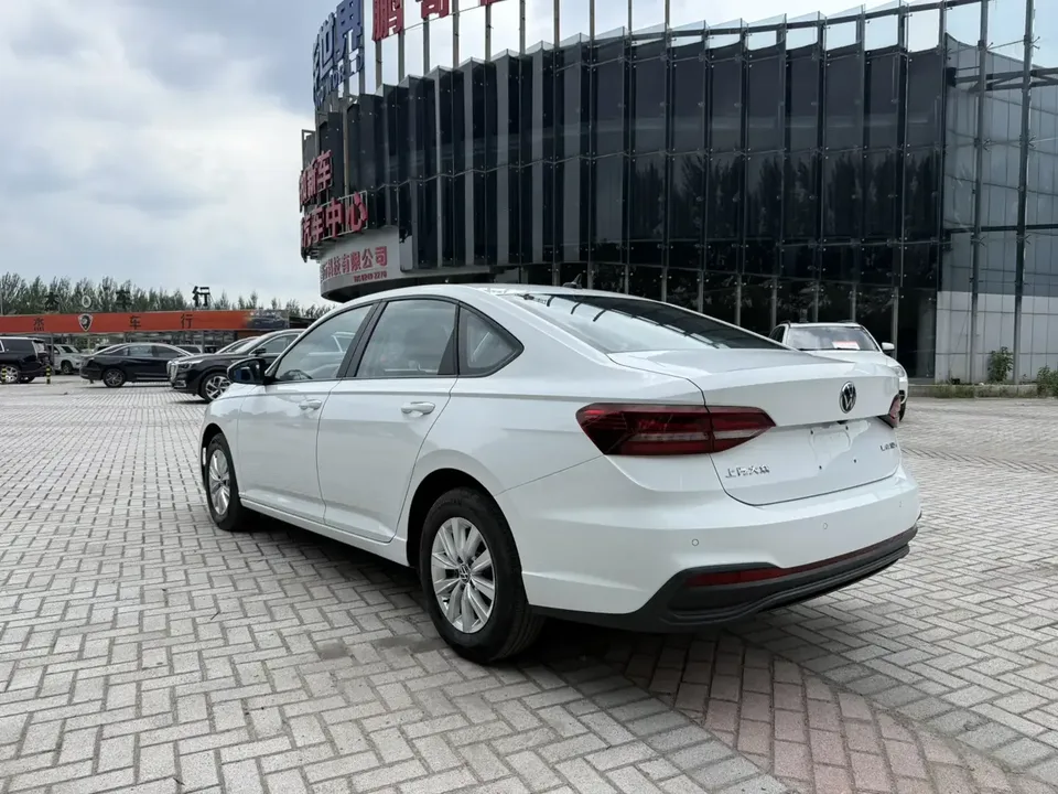 Volkswagen Lavida Lavida 2023 1.5L Automatic 5 Million Edition 2022 — thumbnail 2