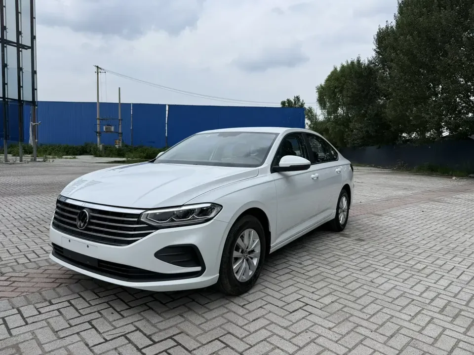 Volkswagen Lavida Lavida 2023 1.5L Automatic 5 Million Edition 2022 — photo 1, buy with delivery to Moscow