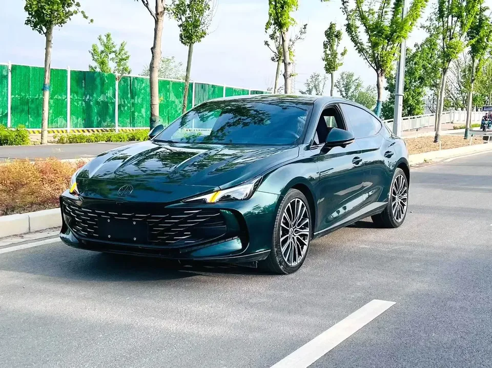 MG 7 MG7 2023 1.5T DCT Elegant Edition 2023 — photo 1, buy with delivery to Moscow
