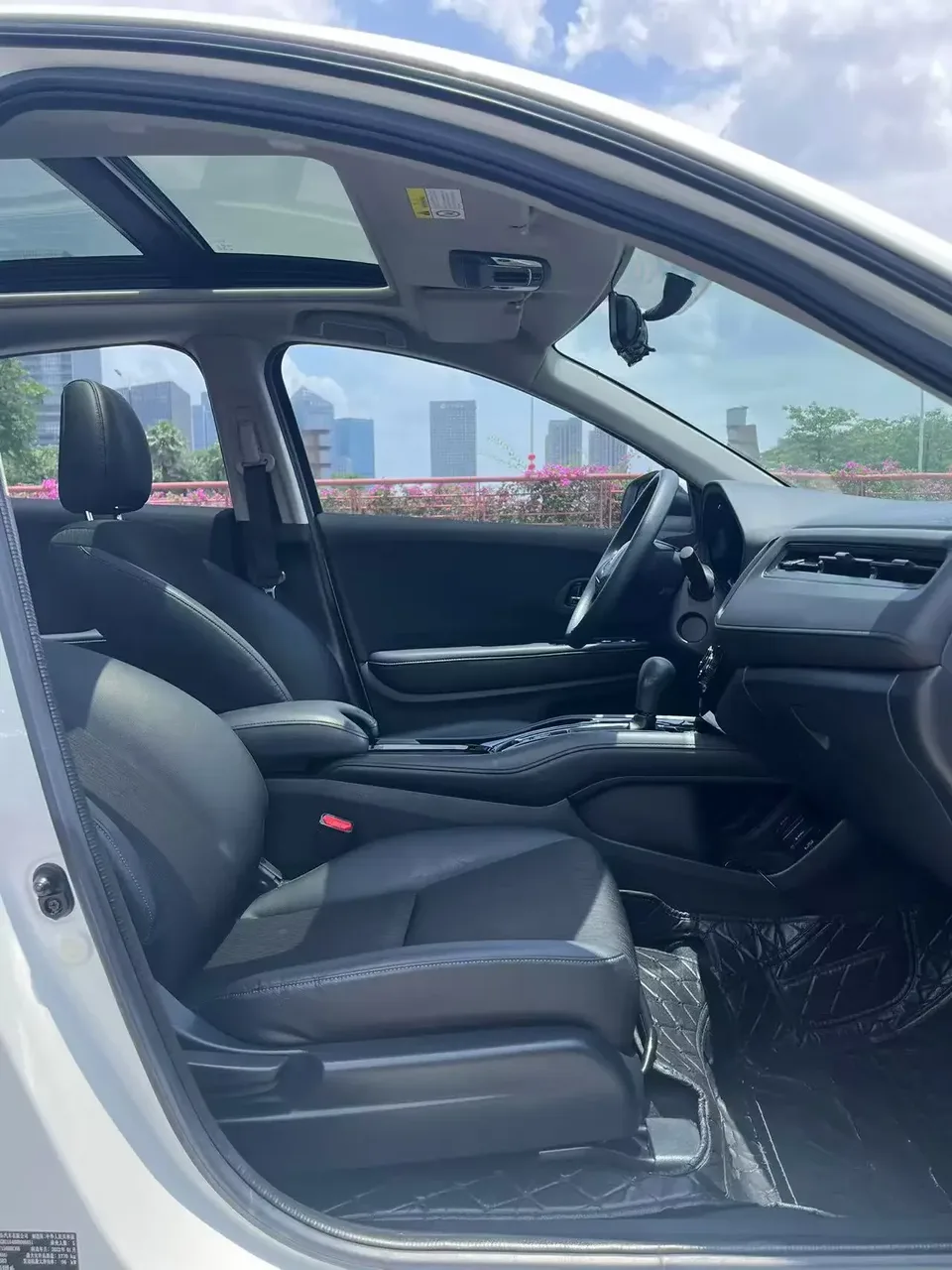 Honda VEZEL Binzhi 2022 1.5L CVT Phantom Night Pioneer Edition 2022 — thumbnail 5