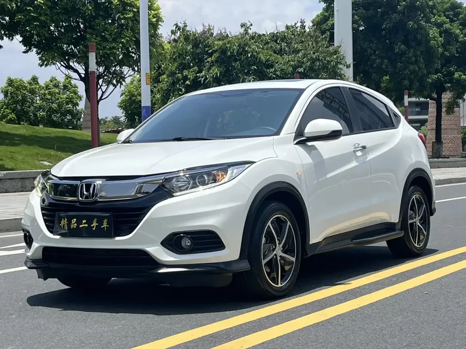 Honda VEZEL Binzhi 2020 1.5L CVT Pioneer Edition 2022 — photo 1, buy with delivery to Moscow