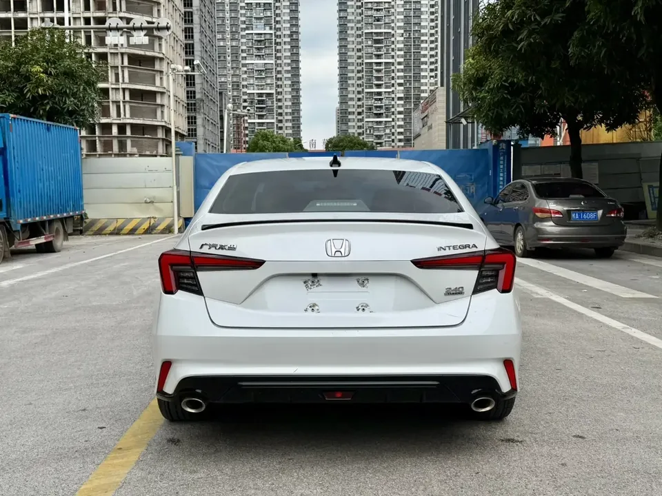 Honda Integra Style 2022 240TURBO CVT Phantom Night Tech Edition 2022 — thumbnail 2