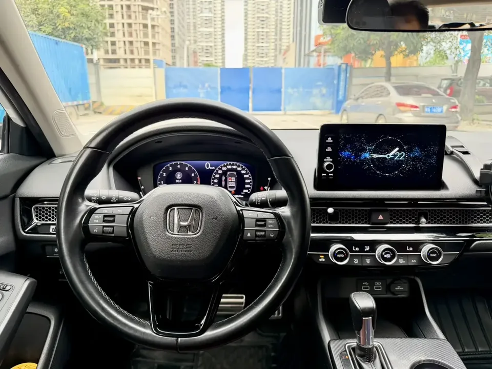 Honda Integra Style 2022 240TURBO CVT Phantom Night Tech Edition 2022 — thumbnail 3