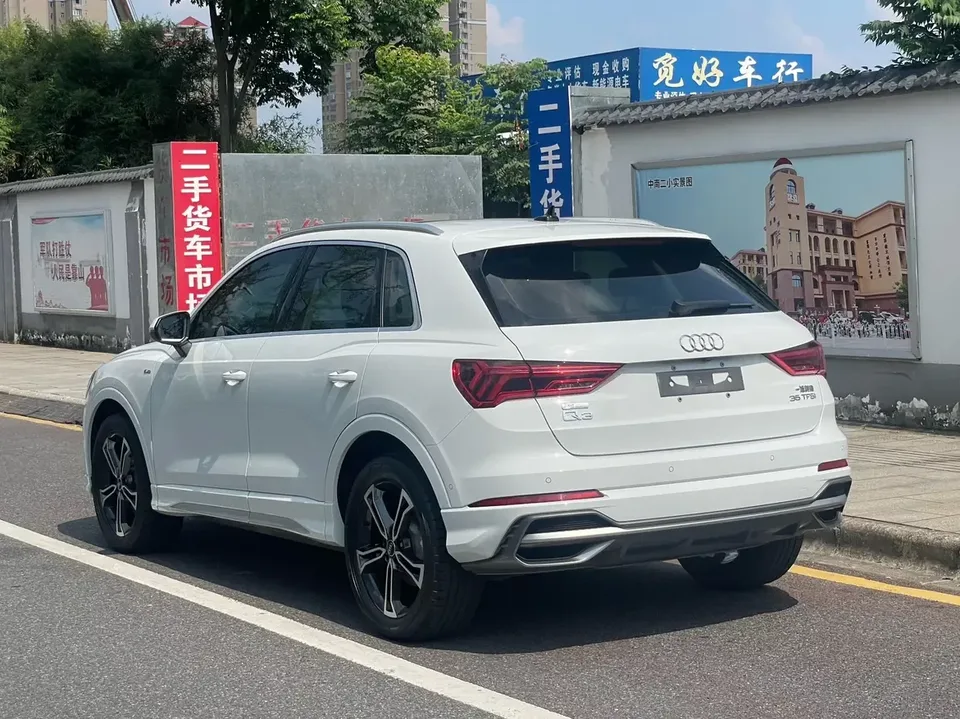 Audi Q3 Audi Q3 2023 35 TFSI Stylish Dynamic 2023 — thumbnail 2