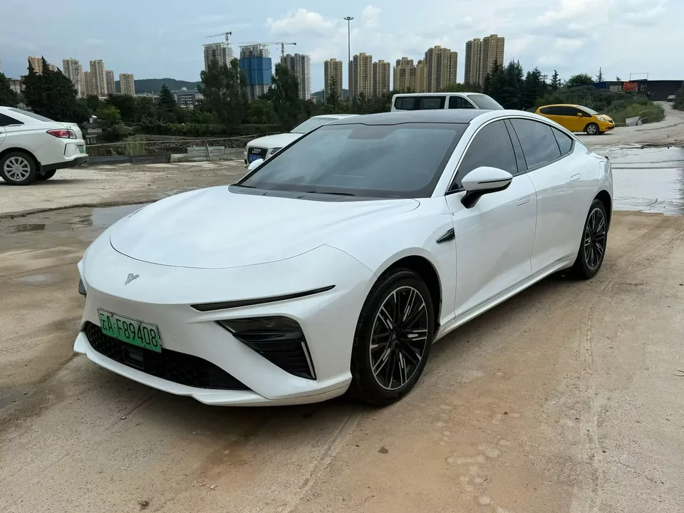 Hozon Neta S Nezha S 2024 Extended range 1060 Lite version 2023 — photo 1, buy with delivery to Moscow