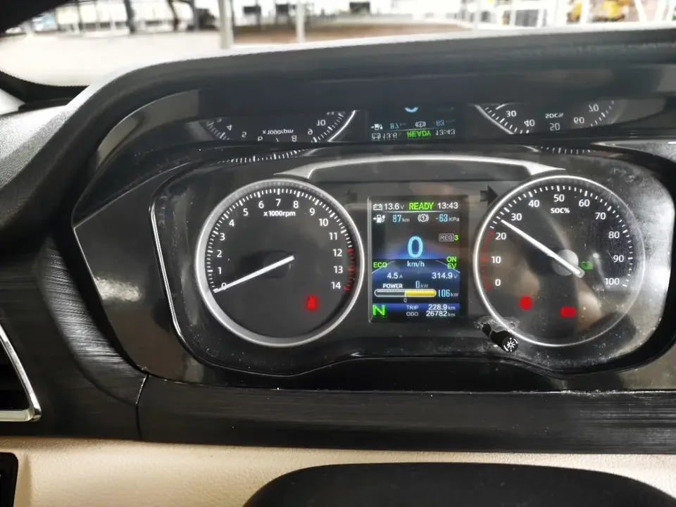 Changan span Crossstar V7 EV Crossstar V7 EV 2024 316km Double-door luxury 6-seater 2025 — thumbnail 5