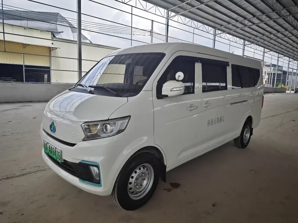 Changan span Crossstar V7 EV Crossstar V7 EV 2024 316km Double-door luxury 6-seater 2025 — photo 1, buy with delivery to Moscow