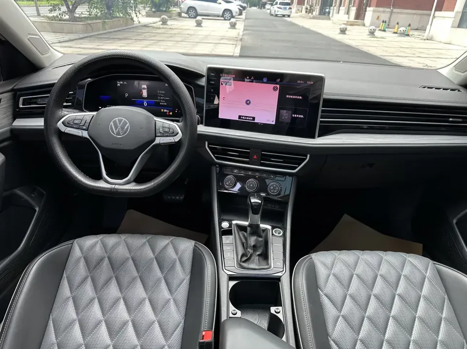 Volkswagen Sagitar Sagitar 2023 280TSI DSG Transcendence Lite 2023 — thumbnail 3