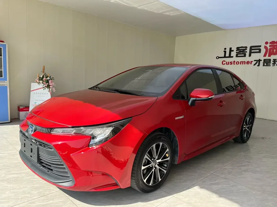 Toyota Levin Lei Ling 2024 Hybrid 1.8L Leading Edition 2024 — photo 1, buy with delivery to Moscow