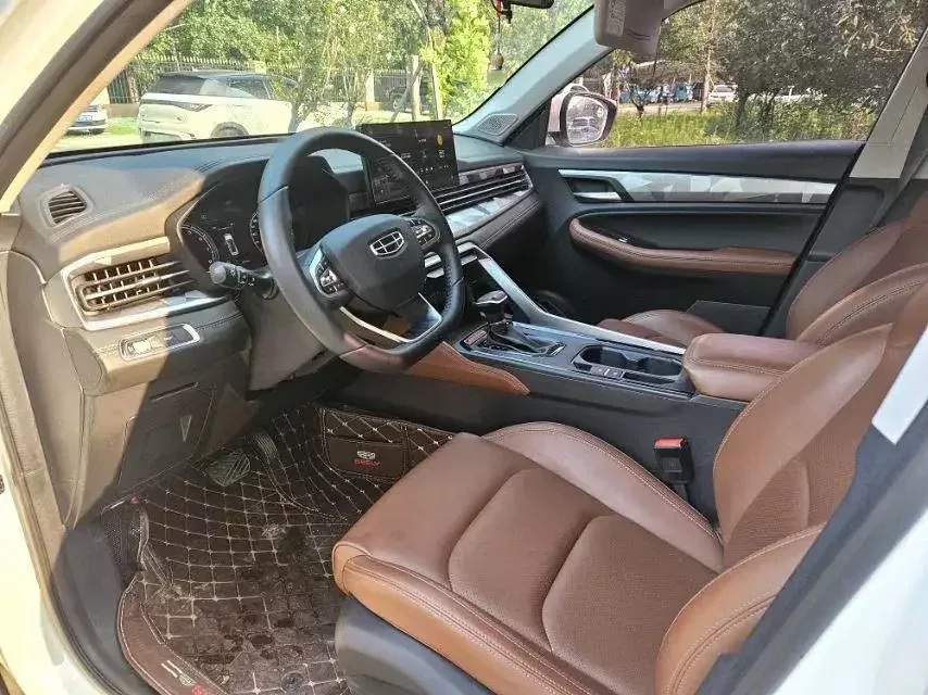 Geely Vision X6 Vision X6 2021 PRO 1.4T Automatic Premium 2023 — thumbnail 3