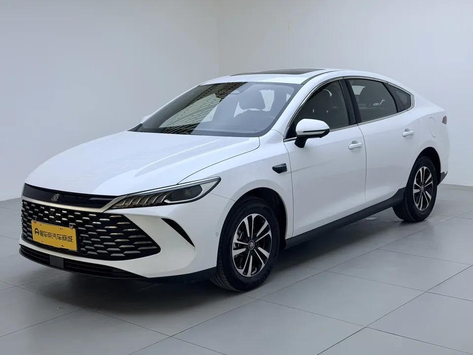 BYD Qin PLUS DM Qin PLUS DM 2025 DM-i 120KM Intelligent Driving Edition 2025 — photo 1, buy with delivery to Moscow