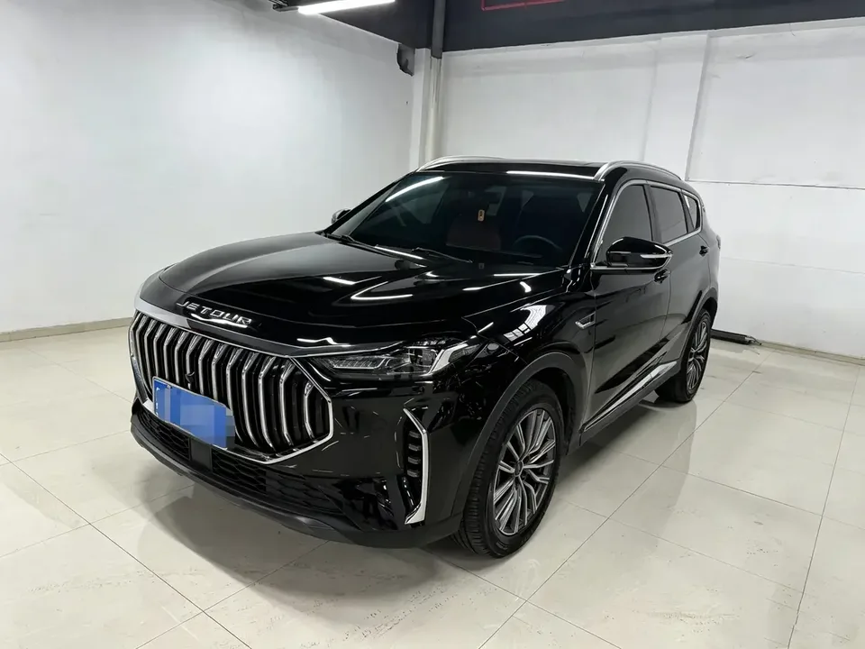 Jetour Jietu X70 PLUS Jietu X70 PLUS 2022 1.5T CVT 5-seater 2022 — photo 1, buy with delivery to Moscow