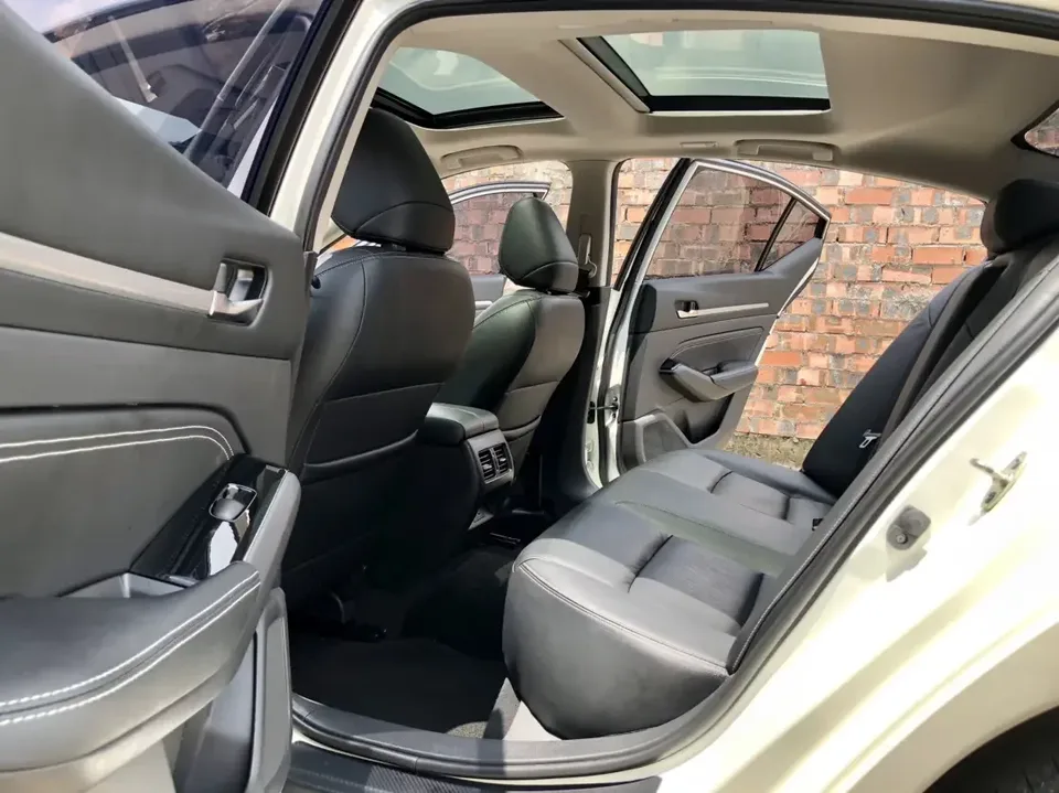 Nissan Altima Sound of nature 2021 2.0L XL Comfort Edition 2022 — thumbnail 3