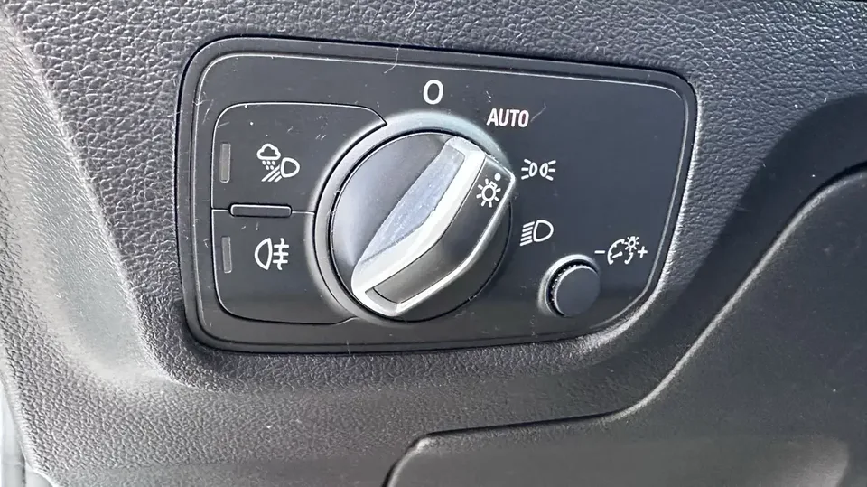 Audi Q2L Audi Q2L 2022 35 TFSI Progressive Elegance 2023 — миниатюра 5
