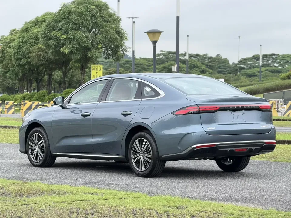 Geely Galaxy Star 6 Galaxy Star 6 2026 EM 125km Exploration+ Edition 2026 — thumbnail 2