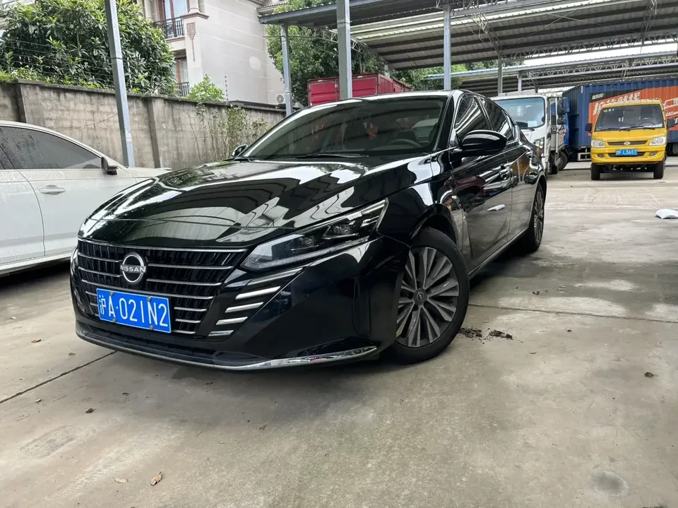 Nissan Altima Sound of nature 2024 2.0L SV Black Gold Edition 2024 — photo 1, buy with delivery to Moscow