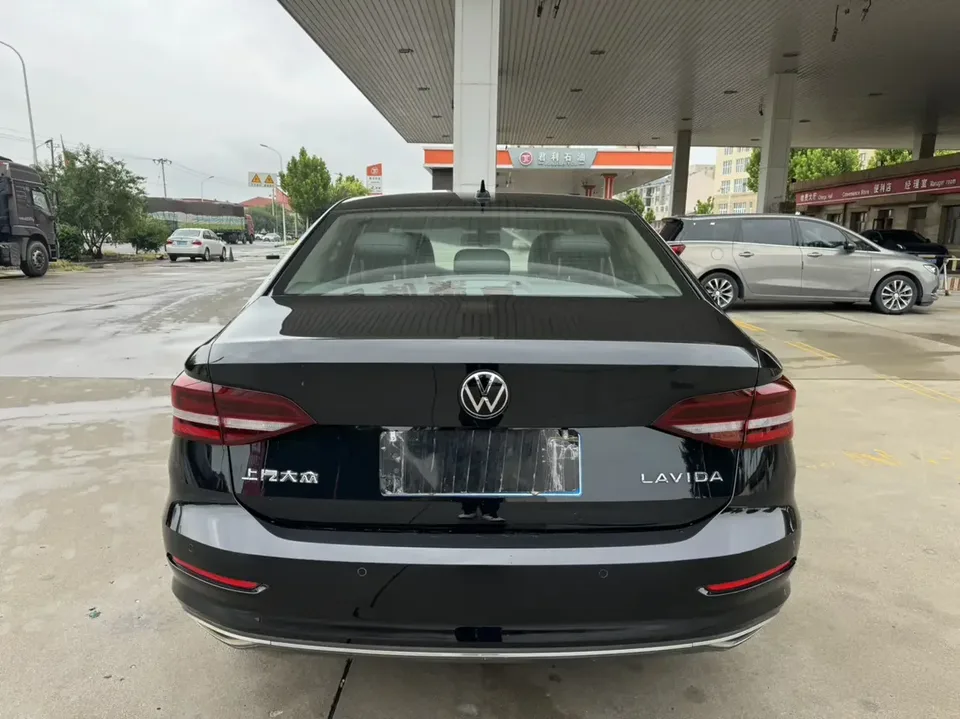 Volkswagen Lavida Lavida 2022 1.5L Automatic Comfort Edition 2022 — thumbnail 2